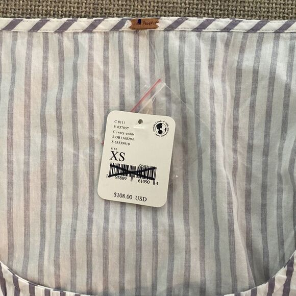 NWT Free People Long Sleeve Crop Top Size XS - Picture 12 of 12